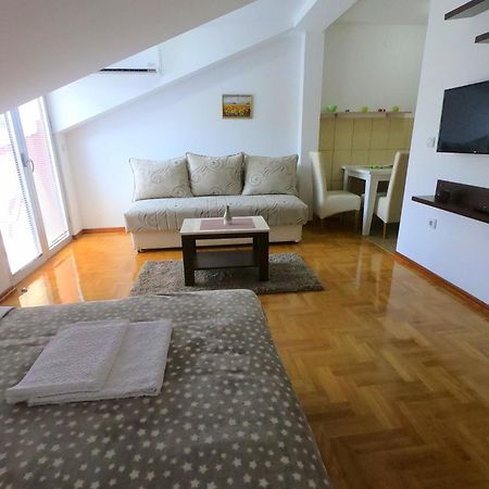 Apartman Zenit Vrnjačka Banja Exterior foto